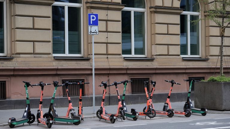 Autonomie moyenne d’un scooter électrique : quelle est la réalité des trajets ?